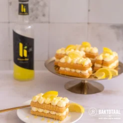 BrandNewCake Spuitmondje Open Ster #172