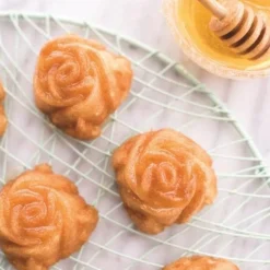 Nordic Ware Rozen Bakvorm